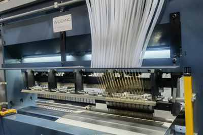 ماكينة تصنيع السجاد والموكيت الآلية بنظام تحكم ذكي